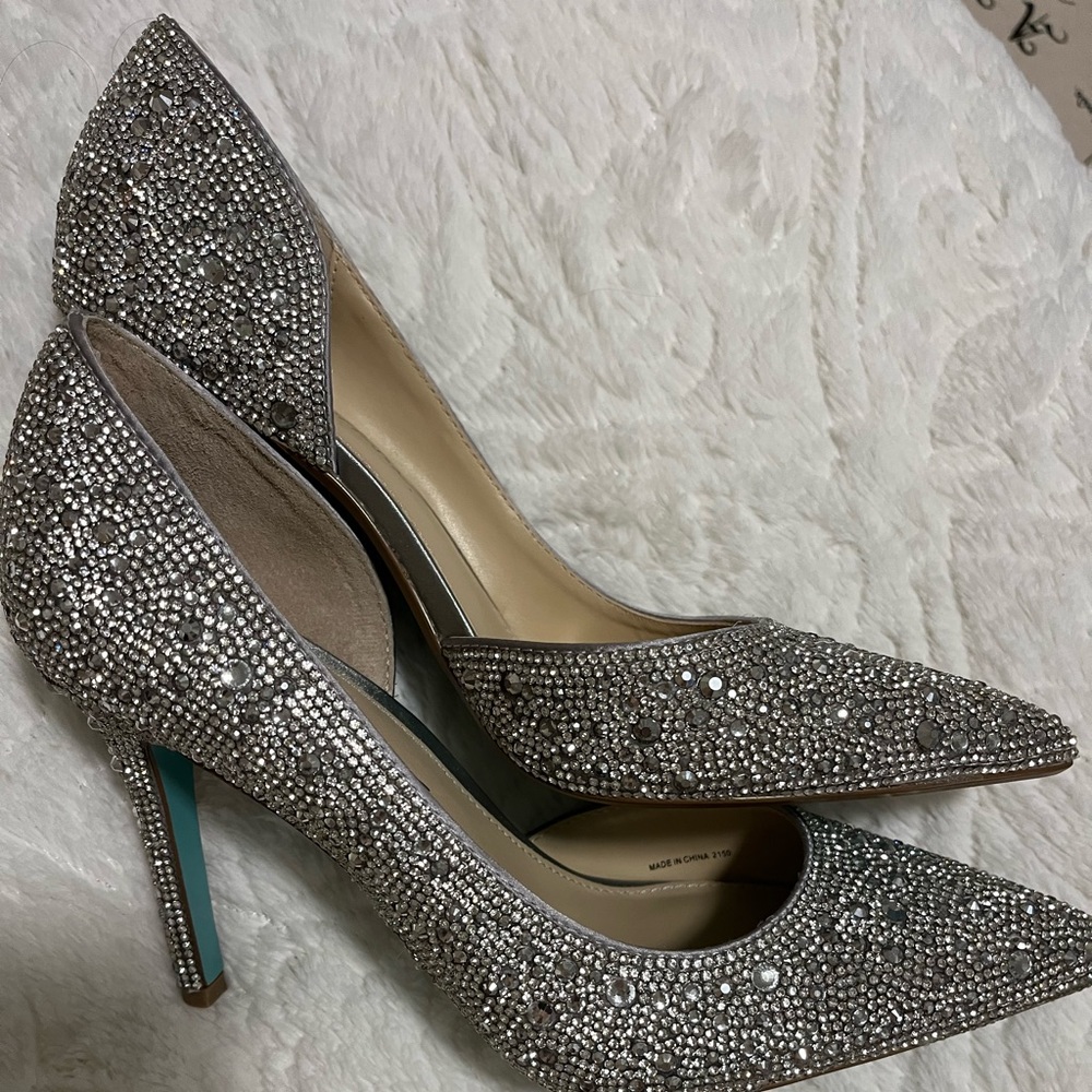 Brand new NEVER Worn Betsy Johnson Crystal Studded Heels. They are beautiful
